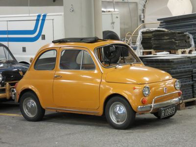 Fiat 500. R-10803