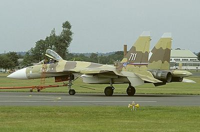450px-Sukhoi_Su-37_at_Farnborough_1996_airshow