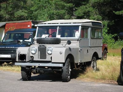 800px-Land_Rover_Series_1_HT[1]